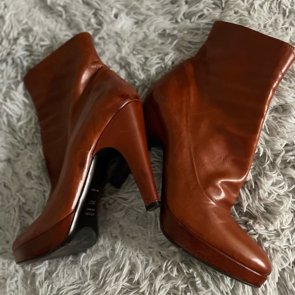 Prada boots - Picture 2 of 6